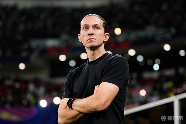 官方：弗拉门戈主帅菲利佩下课；球队刚刚8-0大胜